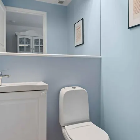 Renovated Summer House In Tisvilde *