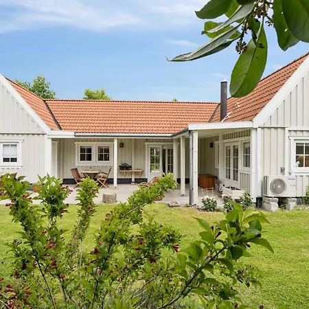 בית נופש Renovated Summer House In Tisvilde Vejby