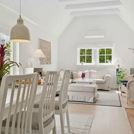 Renovated Summer House In Tisvilde Tatil Evi *