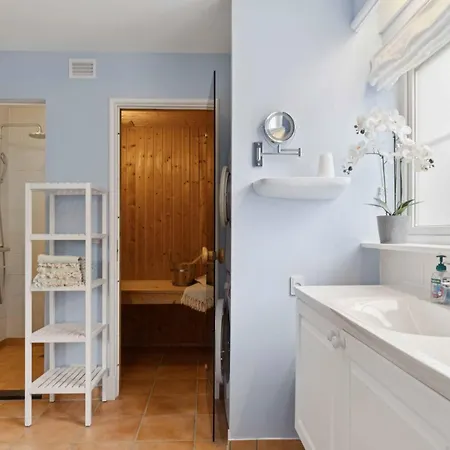 Renovated Summer House In Tisvilde Tatil Evi Vejby