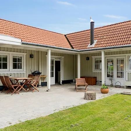 Renovated Summer House In Tisvilde * Vejby